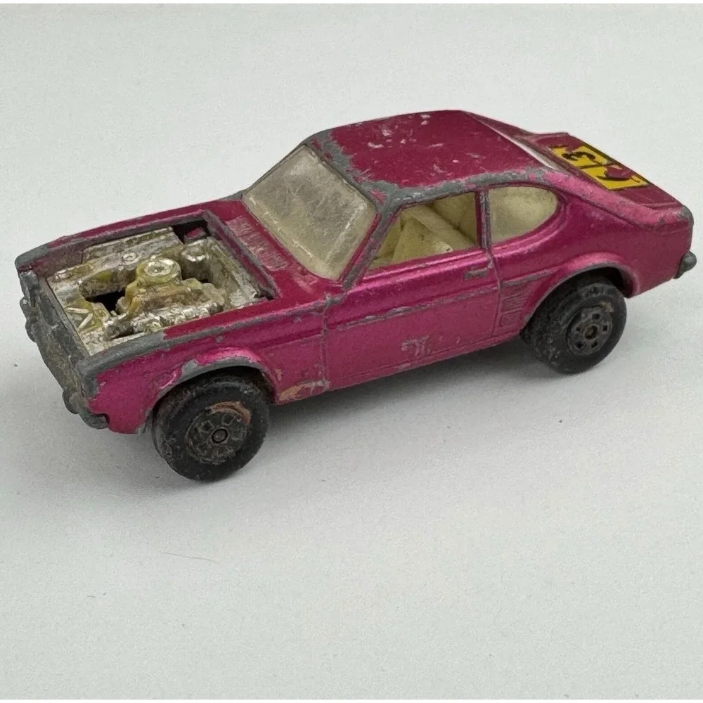 Matchbox Superfast No 54 Ford Capri 1970 Lesney England Magenta Pink Diecast Car